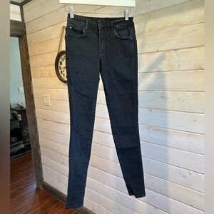 Guess | Black Washed Curve X Skinny Mid